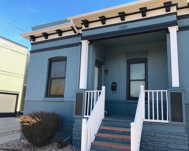 Photo - Available Now - 2Bedroom/1Bathroom in RiNo!