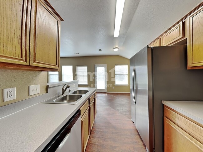 Photo - 308 Lake Travis Dr