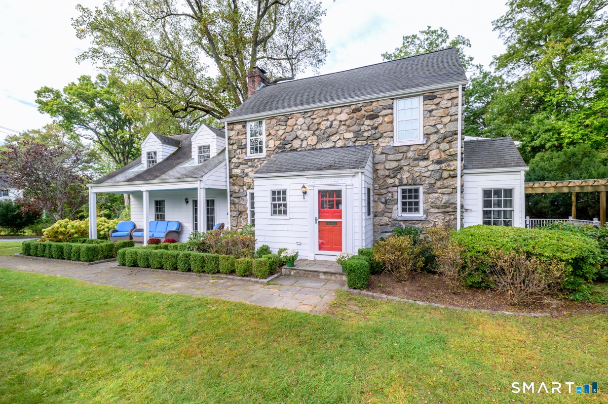 Photo - 64 Sanford Ln