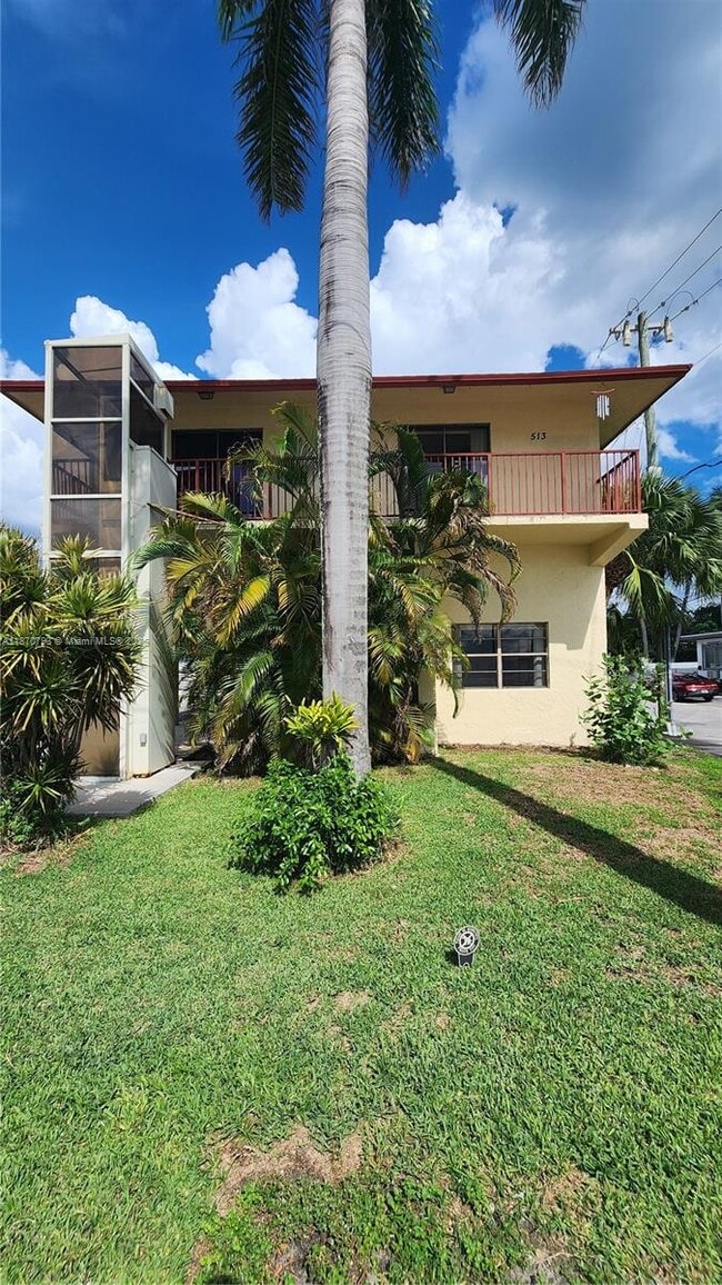 Building Photo - 513 S Ocean Dr Unit C Rental