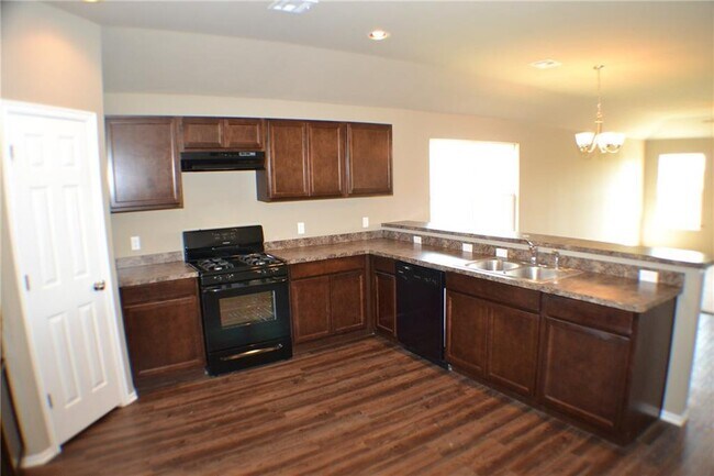 Photo - 2412 Canyon Creek Dr