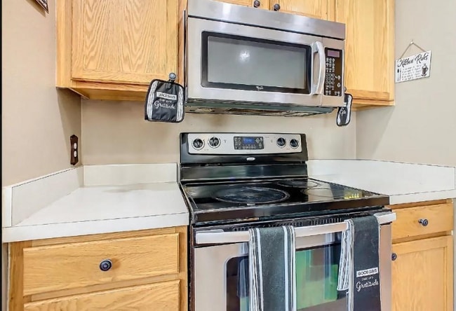 Photo - 301 Erie Ct