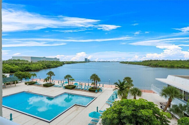 Photo - 300 Bayview Dr Unit 509