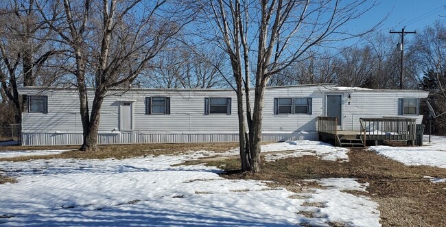 Large 3BR, 2BTH mobile home. Washburn Rura... - Large 3BR, 2BTH mobile home. Washburn Rura...