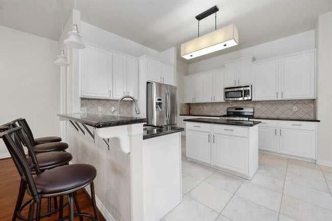 Photo - 3507 Jackson St