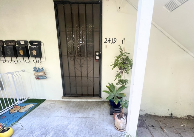 Photo - 1st Avenue Unidad 2419 1st Ave