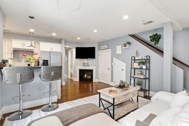 Photo - 12 Mohawk St Unit 9