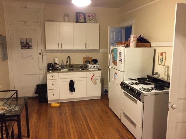 Photo - 1824 N Paulina