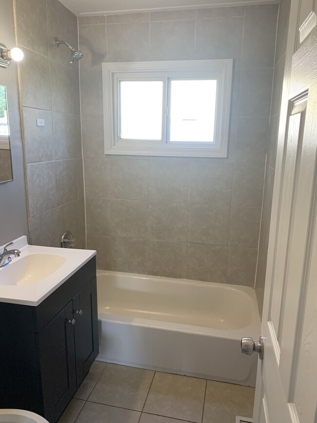 Photo - 3000 Shoreham Ln