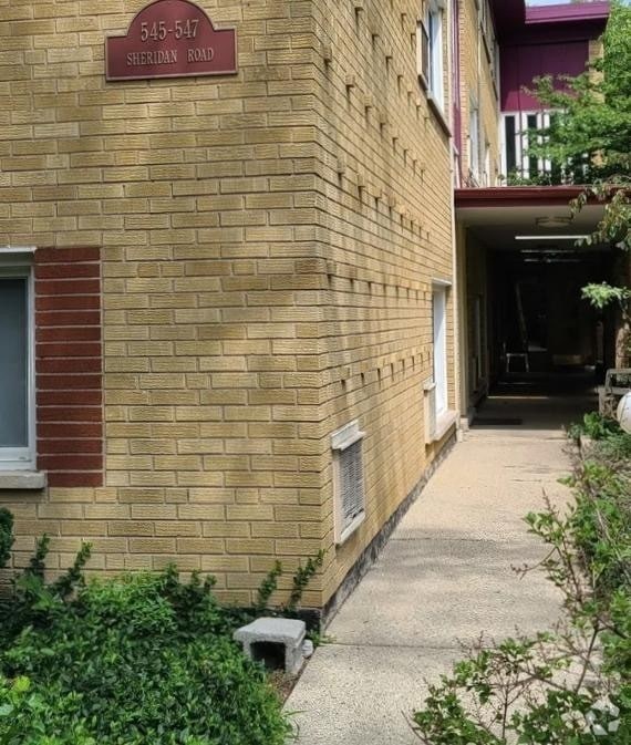 Building Photo - 547 Sheridan Rd Unit 2W Rental