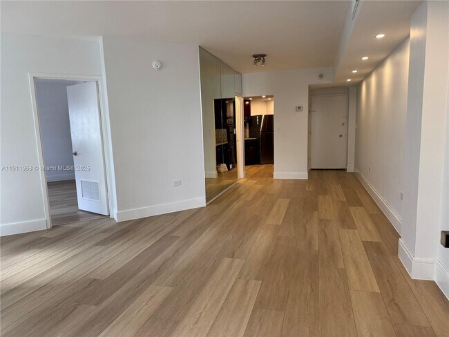 Photo - 999 Brickell Bay Dr Unit 801