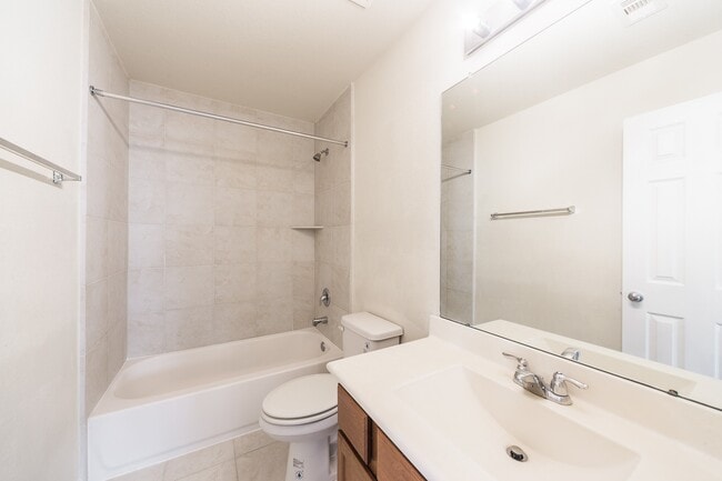 Building Photo - 7239 Autumn Sun Dr