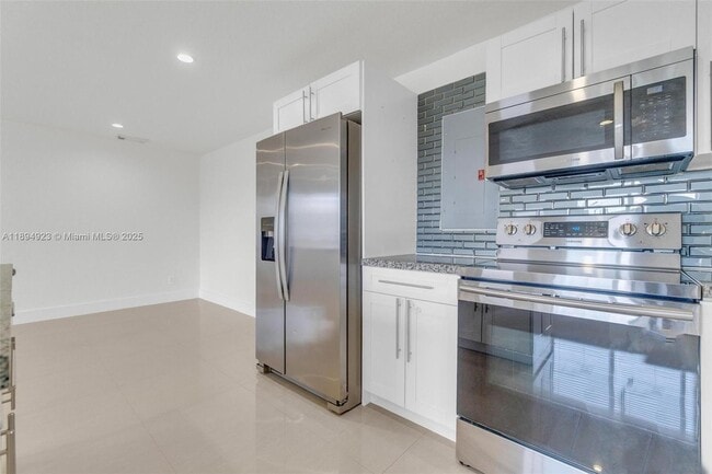 Photo - 5520 SW 91 Ave
