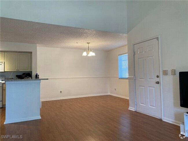 Building Photo - 1270 Wildwood Lakes Blvd Unit 202 Rental