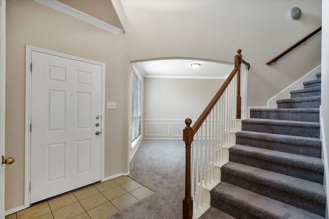 4402 Emerald Leaf Dr