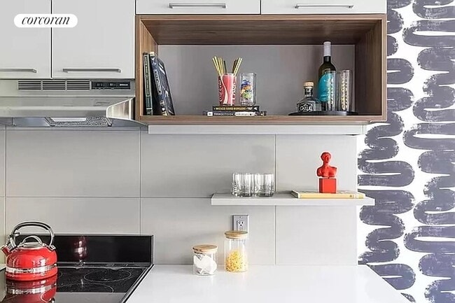 Photo - 1-76 Woodward Ave