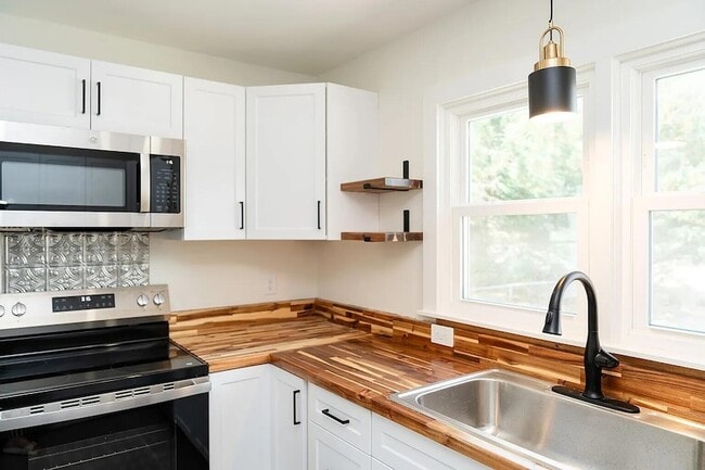 Photo - 3351 Black Oak Cir