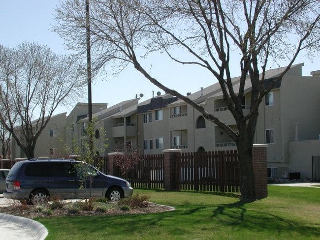 Continental Garden Apartments - Continental Garden Apartments