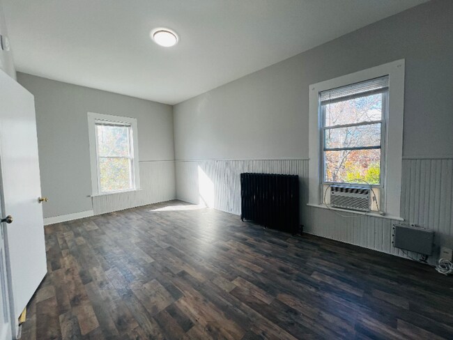 Photo - 503 Hanover St Unit 4