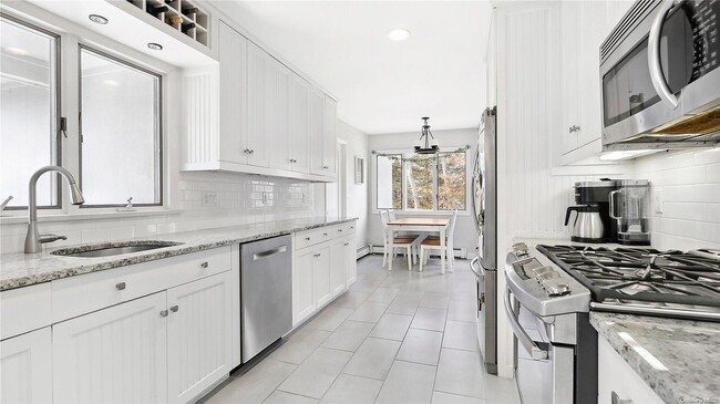Photo - 159 Woodbine Dr Apartment