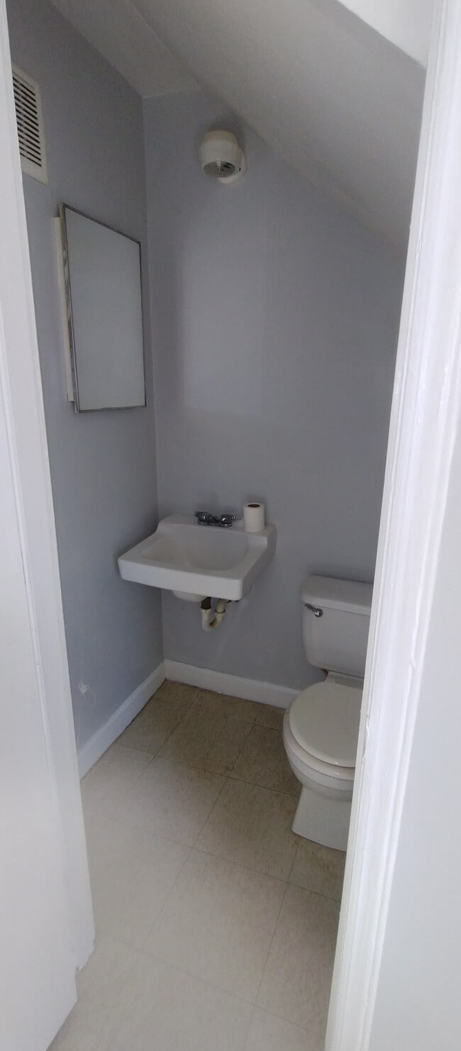 Photo - 2667 Dr Carver Rd