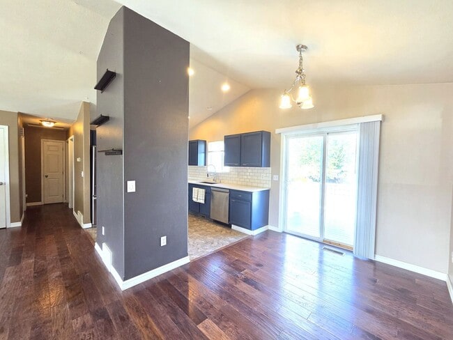 Photo - $2,800 - 3 Bed / 2 Bath Beautiful and Spacious Home with a Fully Fenced backyard