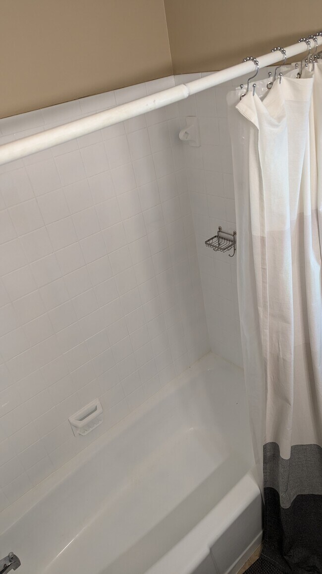 Photo - 732 Fairview Rd