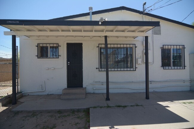 Photo - Charming 1 Bedroom 1 Bath House! Great Central Tucson Location!