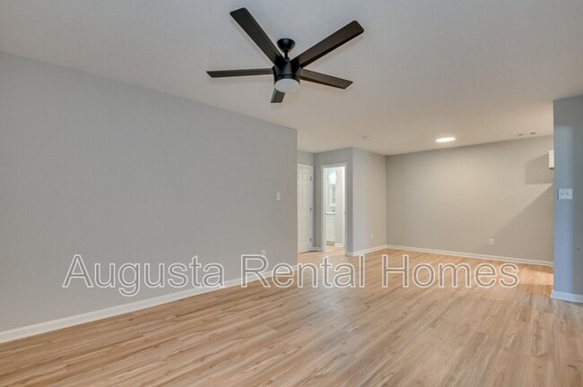 Photo - 328 Old Plantation Rd