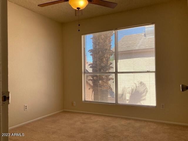 530 E Kerry Ln