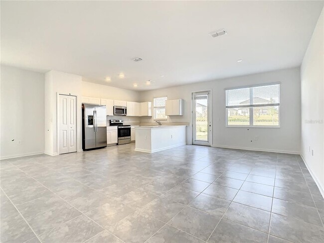 Photo - 409 Bogey Dr