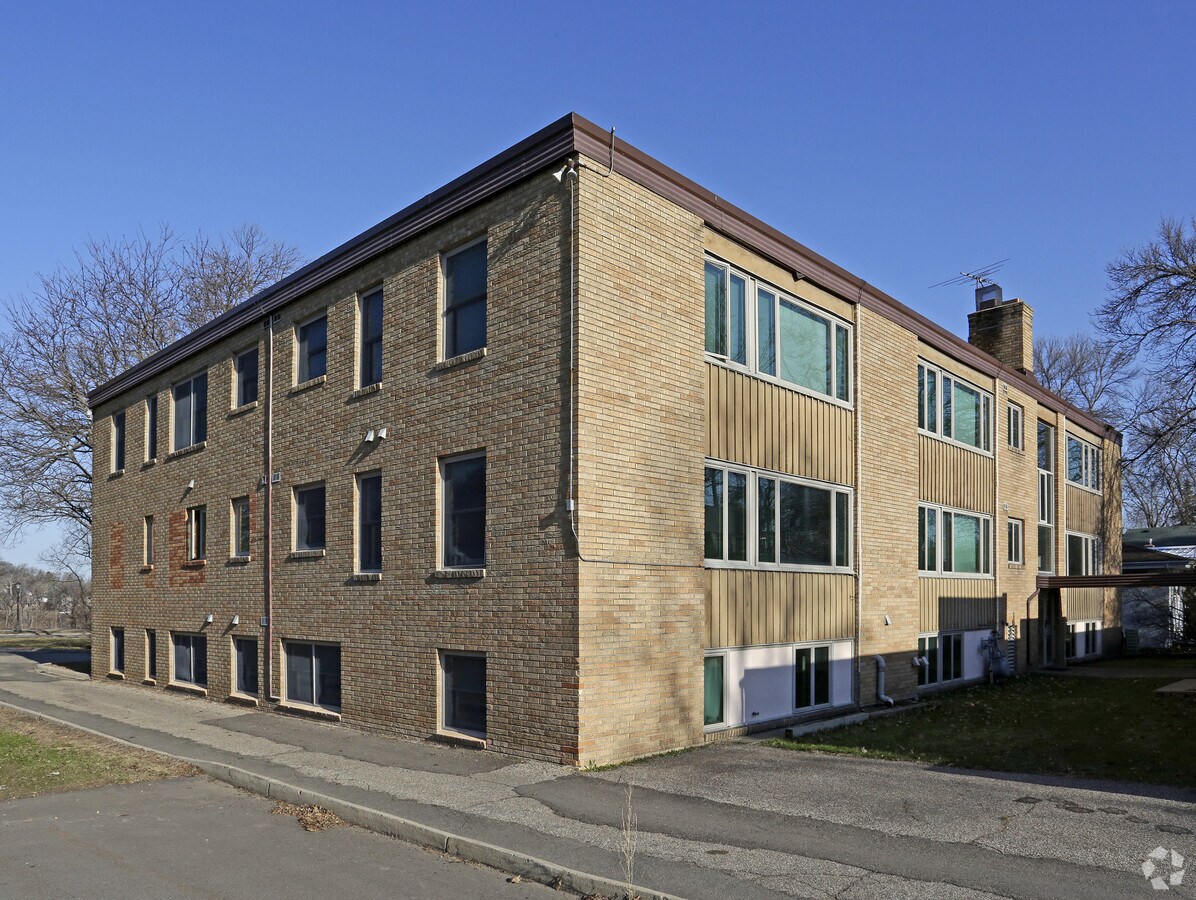 Photo - 706 Mississippi River Blvd S Apartments