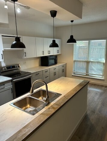Photo - 7107 Holly Hill Dr