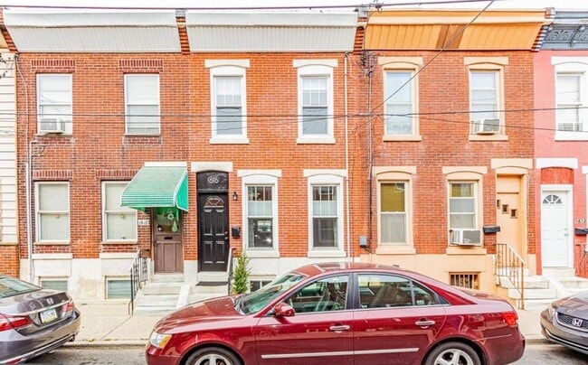 Building Photo - 1616 S Bancroft St