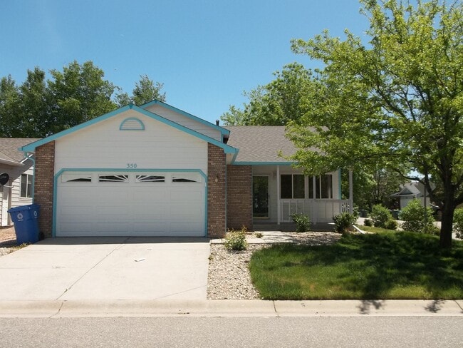 Building Photo - Bright and Functional 3 Bedroom Home with Flexible Layout
