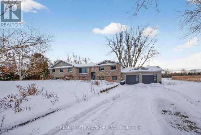 Photo - 1563 15 16 SIDE ROAD E