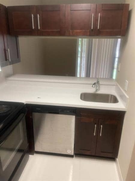 Photo - 19213 Glenmoor Dr Unit 19213