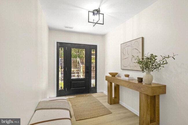 Photo - 440 Redbud Ln