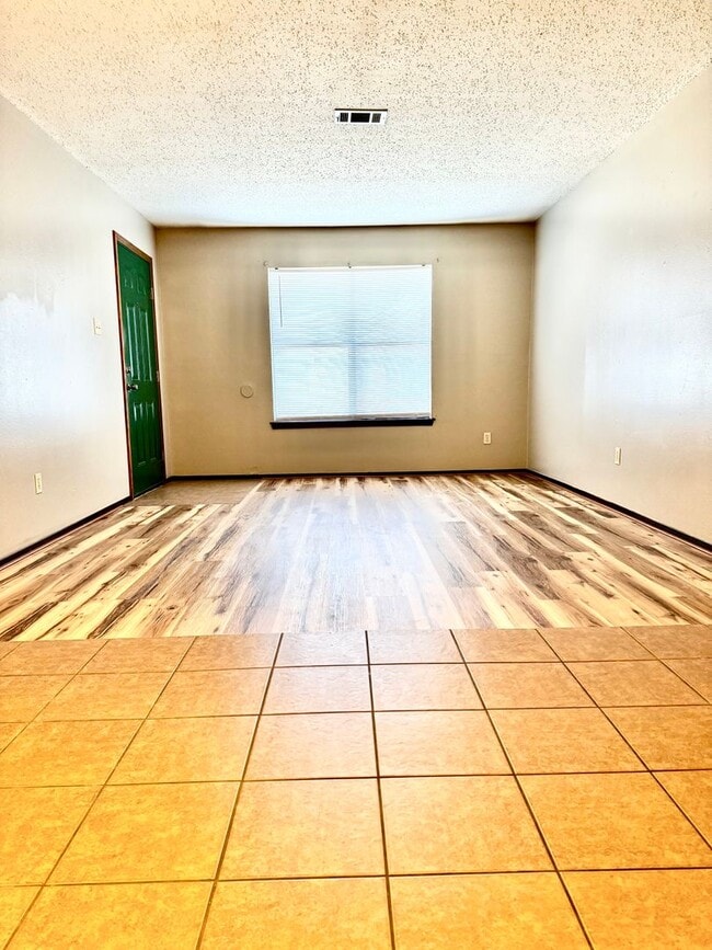 Photo - Oakview Condos Unit 4133 NE Stallings Dr. # 501
