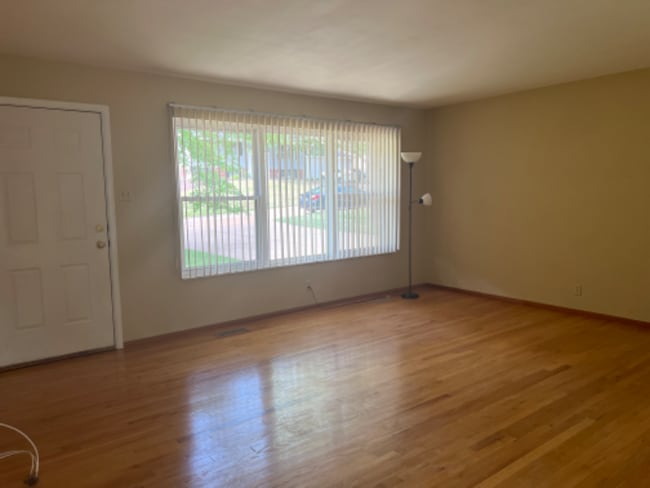 Photo - 524 Ranch Dr