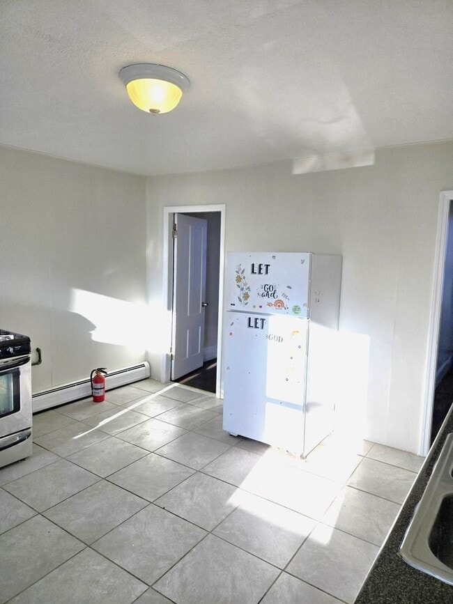 Photo - 184-186 Allston Street Unidad #2R