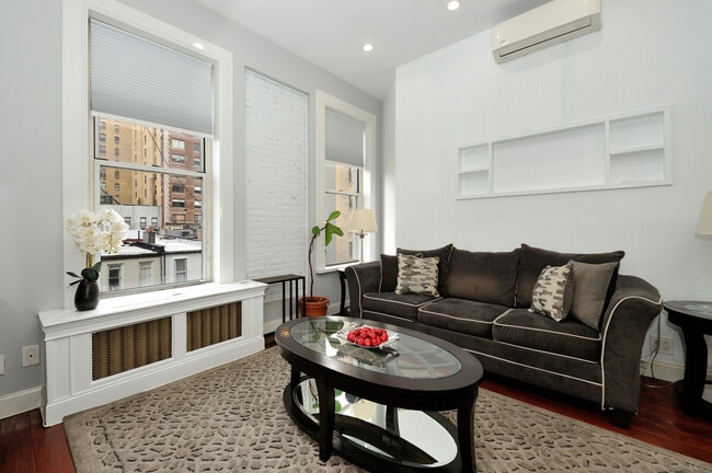 Building Photo - 200 Central Prk W