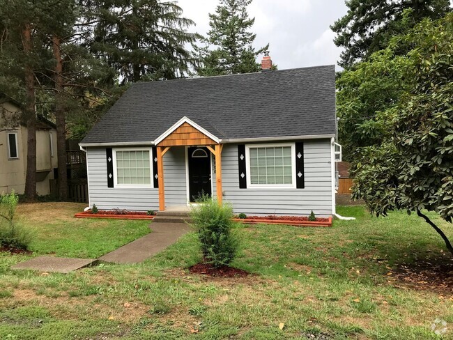 Building Photo - Charming 3 Bedroom Cottage Located in SW P... Rental