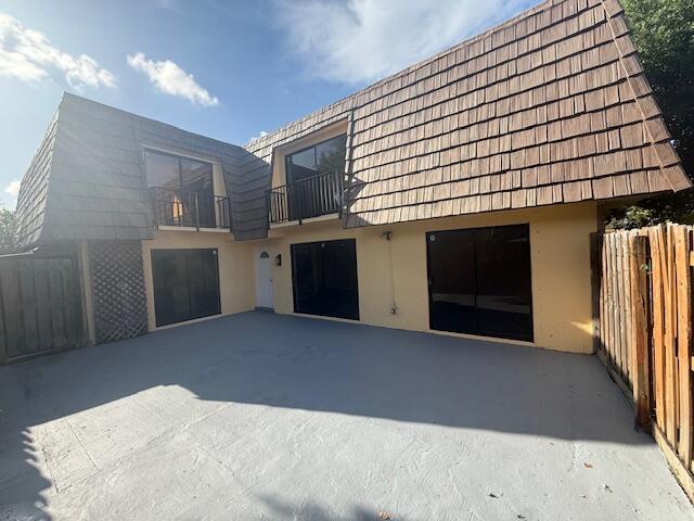 Photo - 724 Springdale Cir