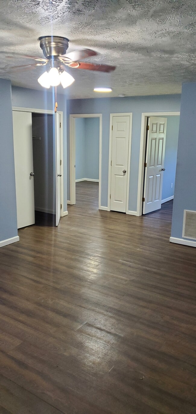 Photo - 102 Lauderdale Dr Unit 102 B