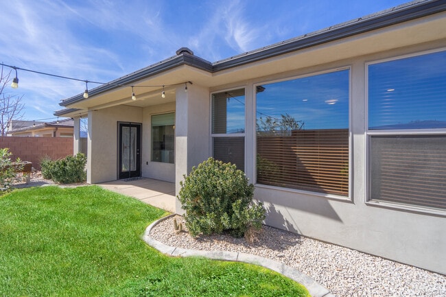 Photo - 3158 E Fuchsia Dr