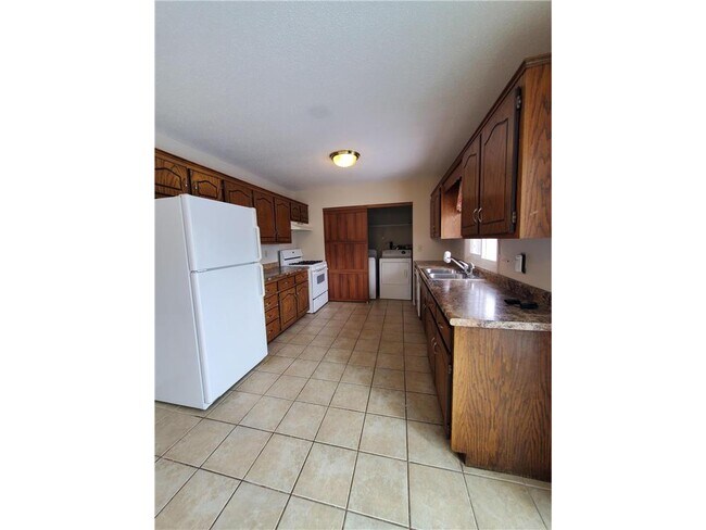 Photo - 4474 Denbigh Rd