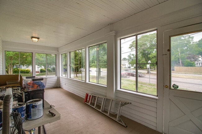 Building Photo - 5800 Hampton Blvd
