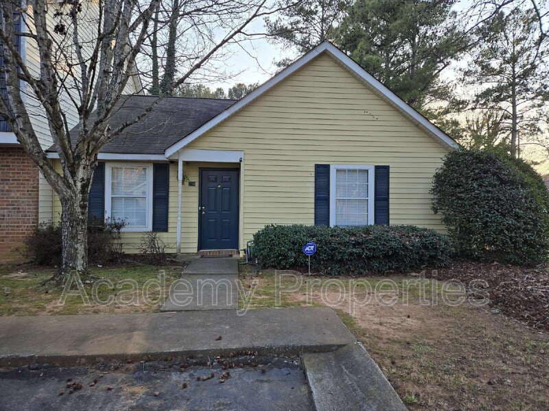 Photo - 200 Sheraton Ct