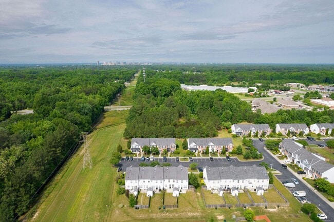Photo - Well-maintained townhouse in Richmond